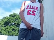 Bagnagjakol sa likod ng basketball court - Asian boy outdoor masturbation