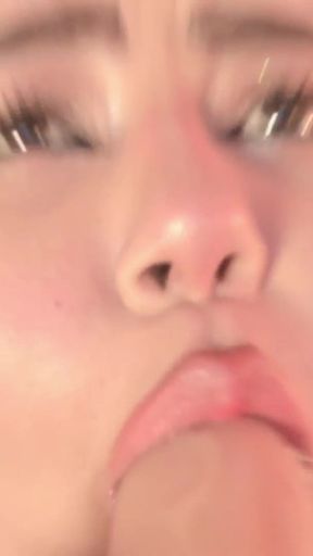 Sloppy oral: Lots of saliva and deep sucking by a BBW