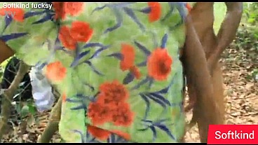 I fuck my ex in the Bush and she said she want more of it