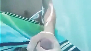 Jerk off under water 3