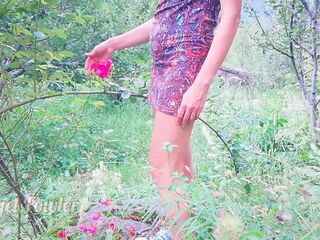 Nasty beauty Pissing on groving rose flowers in the garden - Hotty Fowler