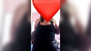 Chubby cunt with mouth performance her body for daddy