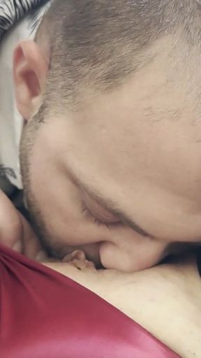 The Wife’s Pussy Was Tasted by Her Husband’s Best Friend, She Liked It Very Much and Fucked Him