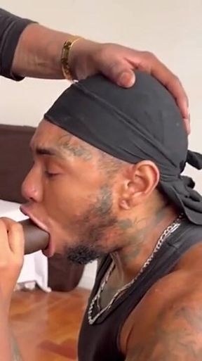 Papi Preto Ripped My Pussy Open with a 25 Cm Dick.