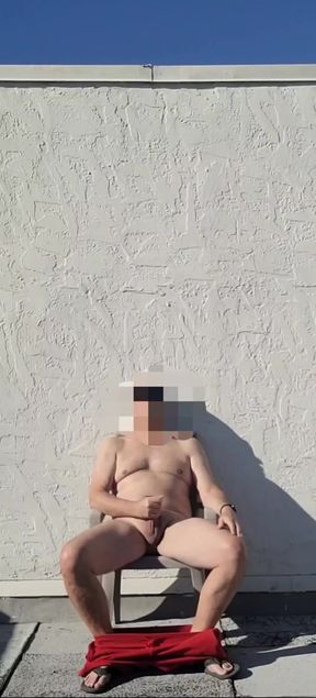 Exhibitionist masturbator stroking myself on a friend's rooftop deck