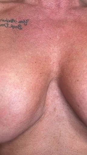 Submit to Kandys Pec Bouncing Tits JOI