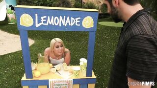 Petite Blonde Teen Gives Out A Blowjob and Hardcore Fuck With Her Lemonade