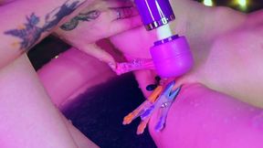 lesbian pussy play on a jelly pool