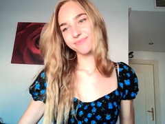 Sexy Amateur 18 Blond Teen First Time Webcam