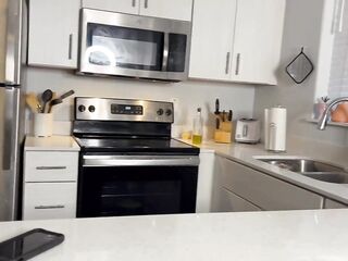 I bake a cake and let my boyfriend eat it off my ass for 50K subscribers!