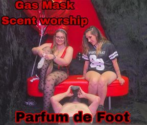 Gas Mask Scent worship: Parfum de foot