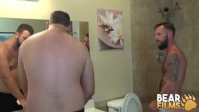 Bearfilms - Huge bear Aiden Storm raw breeds tiny Bone Flexx