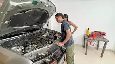 Hot Latin Girl Trades Anal Fun for Car Repair!
