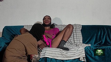 Teen from Gambia gets her creamy pussy fucked
