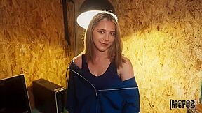 Becky Summer - Sex Scape Room