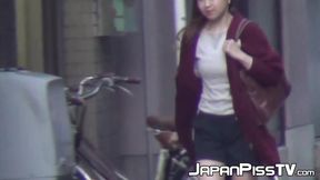 All these girls arent aware that they are recorded while peeing