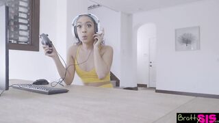 My Step Sis Is A Gamer women - S18:E10