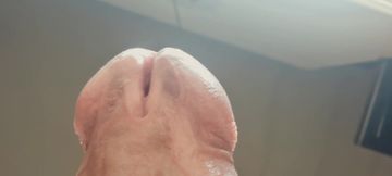 Closeup Cum Dropp