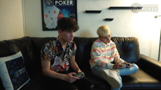 Genç beyaz Marco Samuel, arkadan ilişkiye girdi.