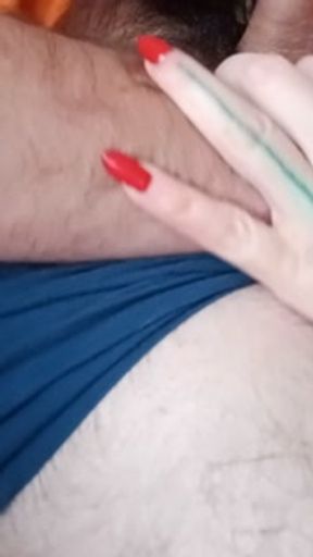 Married man gets sucked passionately by his mistress and she swallows it all
