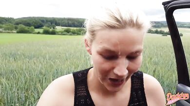 Daddy's luder takes a public cumshot in her mouth