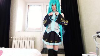 goddess Vocaloid Hatsune Miku came to visit a fan after the concert, blown his penis and pounded him