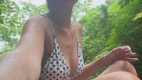 pee in rainforest! outdoor pissing!
