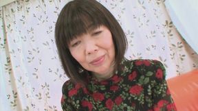 Asian MILF enjoys a big cock