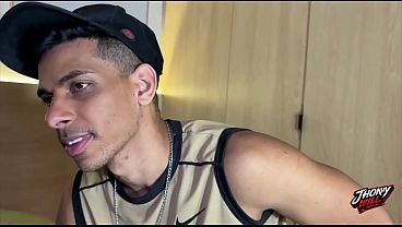1 PUTA E 3 CARAS EM UM QUARTO SER&Aacute_ QUE ELA AGUENTOU?