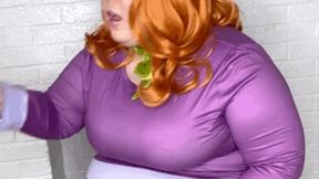 Gaining Potion Makes Daphne FAT!