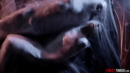 Couple taken by aliens are made to star in live orgy sex show