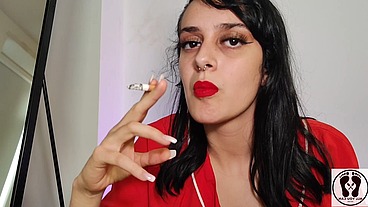 HOT TEEN SMOKING DEEP LONG PUFFS CIGARRETS