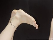awesome SOLEJOB !🦶🏼 and at the end, he is LICKING his own CUM 💦🥵