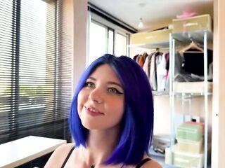 cute wench with a big ass