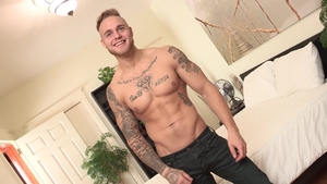 maskurbate: A Backdoor Look at Jayden's First F**k