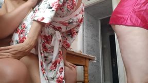 Fucked a Girl with a Strapon While the Housemaid Was Cooking