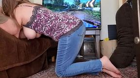 Gamer Girl Livin the Dream: Big Titty BJ & Swallowing Every Drop
