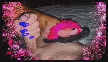 Stepmom's Sensual Flip-Flop Footplay Delight