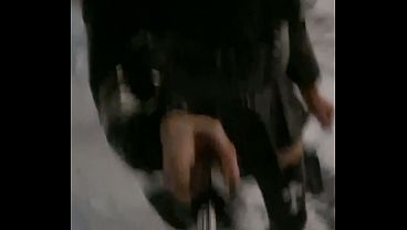 Прогулка со шлюшкой