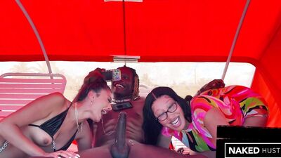 BADDIES Sucking Dick on Public BEACH amazing !