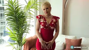 Blonde MILF Bobbi Shay shows off big boobs and teaches you to jerk off