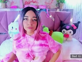 Very pretty stocking big booty busty web teen show