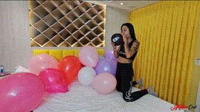 PLAYING WITH BALLOONS ON MY FAVORITE SOFA - BY RUBY - FULL VERSION FULL HD - NEW KC OCTOBER 2023!!!!