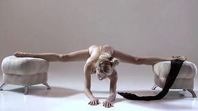 Seductively Hairy Gymnast Rita Takes It All