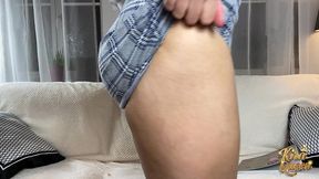 sexy teacher kira queen shows her student how to please her!