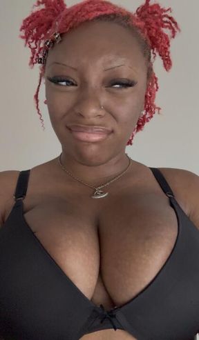 Wow its so small🤣