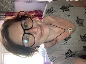 When a tiny touch has a big effect on mommy's clit piercing