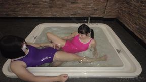 Sissykanisa and Reina in Jacuzzi Bathtub