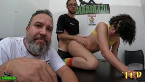 com apenas 18 anos vem dar o cu no escritorio - ariane kimiko