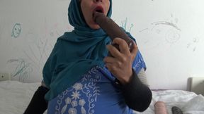 A Pregnant Turkish Wife Wants to Have Sex with Black Guys - Turk Porno Konusmali